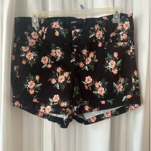Women’s Torrid shorts. Size 16.